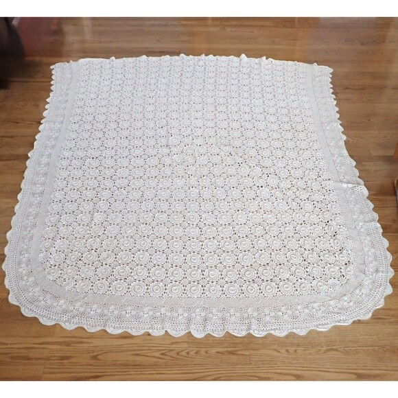 Crochet Lace White Bedspread Coverlet Twin Size Ivory Flower Popcorn 67" x  82" - Picture 2 of 13